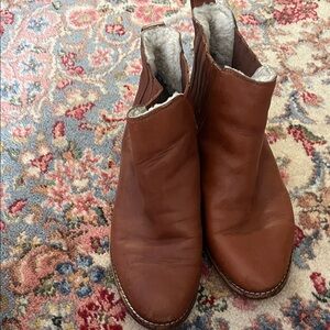 Madewell Chestnut Leather Ankle Boots with Shearling